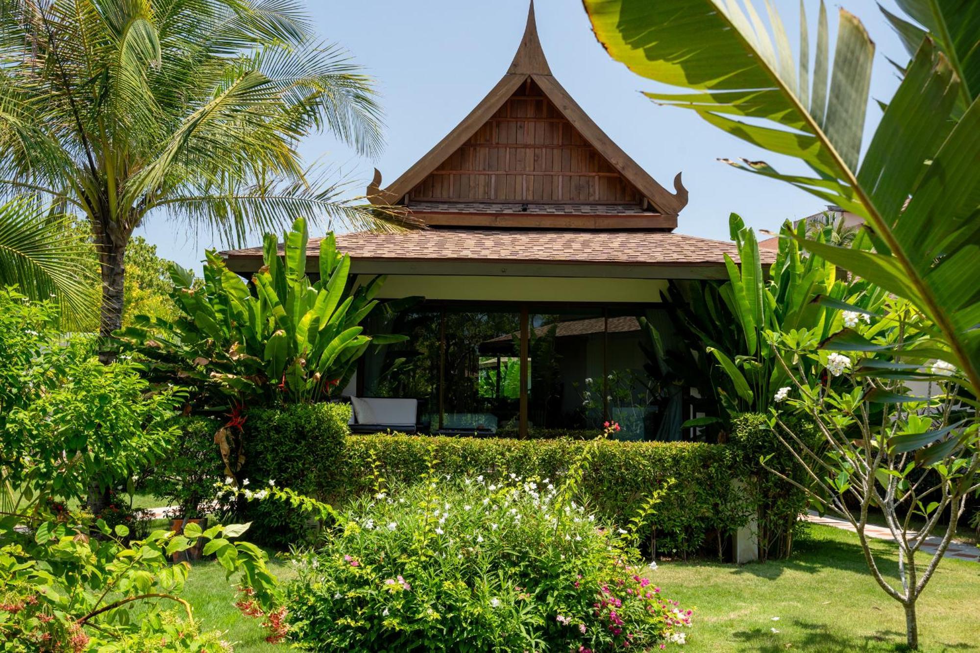 Lanta Palace Beach Resort & Spa - Adult Only Ко-Ланта Екстер'єр фото